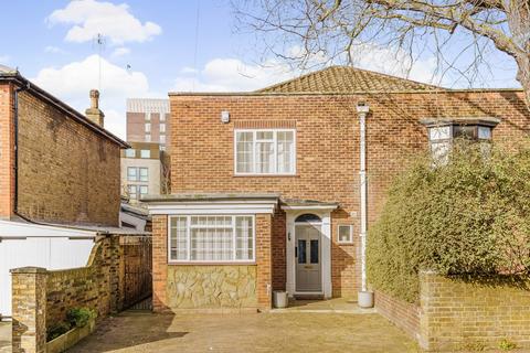 3 bedroom house to rent, Grange Road, Kingston Upon Thames, Surrey, KT1
