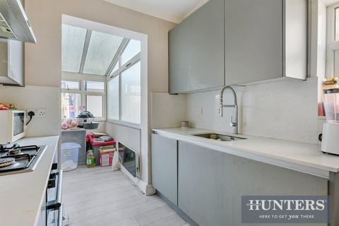 5 bedroom semi-detached house for sale, Heath Road, Hounslow