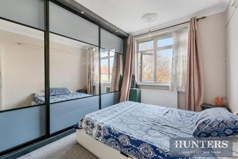 5 bedroom semi-detached house for sale, Heath Road, Hounslow