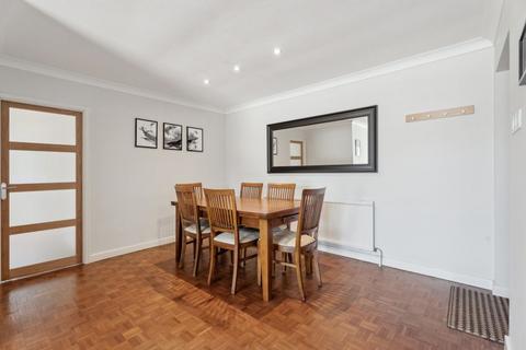 2 bedroom flat for sale, Blacketts Wood Drive, Rickmansworth WD3