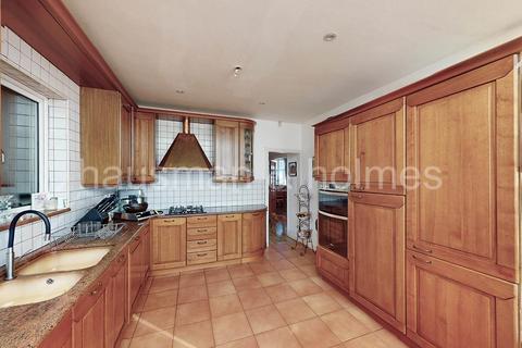 7 bedroom house for sale, Allington Road, NW4