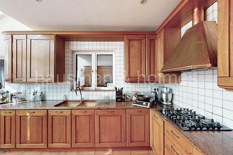 7 bedroom house for sale, Allington Road, NW4