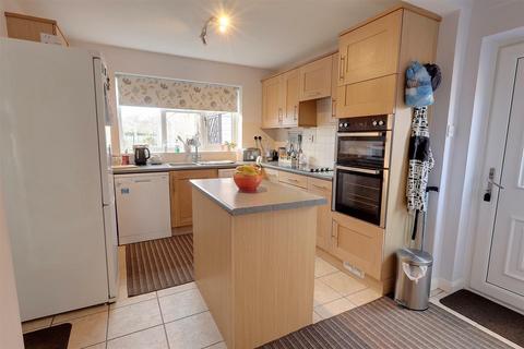 3 bedroom detached house for sale, Hurcombe Way, Brockworth, Gloucester