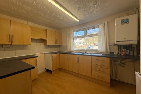 2 bedroom flat to rent, a Canning Street, Cwm, Ebbw Vale