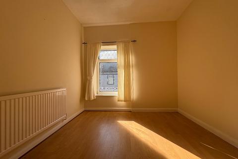 2 bedroom flat to rent, Canning Street, Cwm, Ebbw Vale