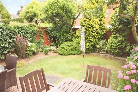 4 bedroom end of terrace house to rent, Lark Avenue, Staines-upon-Thames, Surrey, TW18