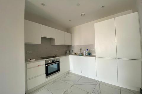 2 bedroom apartment to rent, Strand Plaza, Drury Lane, Liverpool