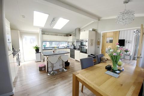 2 bedroom park home for sale, White Horse Park Homes, Osmington Hill, Osmington, Weymouth, Dorset