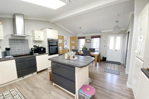 2 bedroom park home for sale, White Horse Park Homes, Osmington Hill, Osmington, Weymouth, Dorset