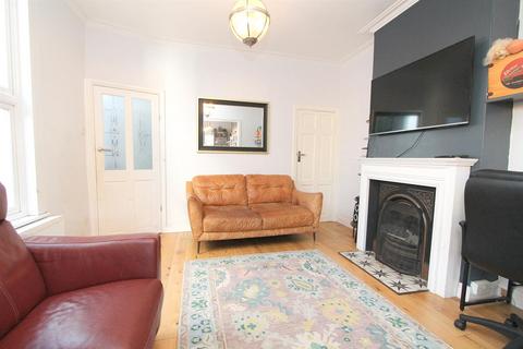 7 Thicket Crescent, Sutton, SM1 4QB