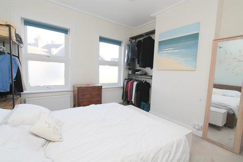 7 Thicket Crescent, Sutton, SM1 4QB