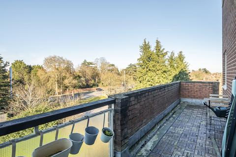 2 bedroom apartment for sale, Bath Road, Reading, Berkshire