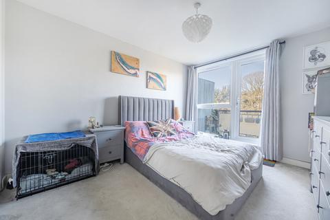 2 bedroom apartment for sale, Bath Road, Reading, Berkshire