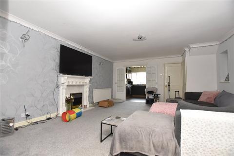 3 bedroom semi-detached house for sale, Lyndale, Woodhouse Lane, East Ardsley, Wakefield, West Yorkshire