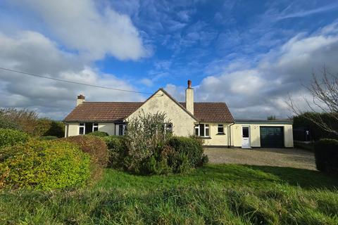 2 bedroom detached bungalow to rent, Lewannick, Launceston, PL15