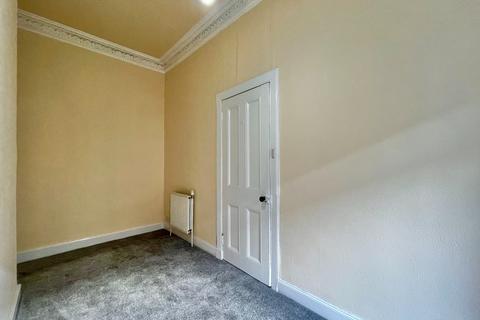 2 bedroom flat to rent, Minard Road, Shawlands, Glasgow, G41