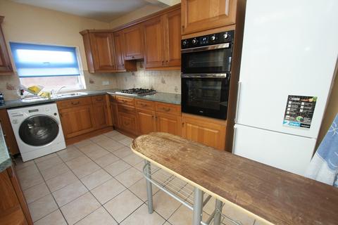 3 bedroom terraced house for sale, Victoria Road, Ellesmere Port, Cheshire. CH65