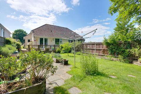 2 Braeside Crescent, Southampton, SO19 7AZ
