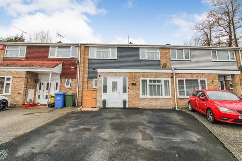 3 bedroom terraced house for sale, Mole Close,  Farnborough , GU14