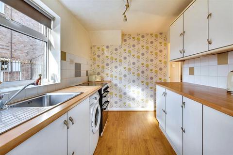 3 bedroom semi-detached house for sale, Shepard Close, Nottingham