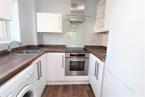 1 bedroom apartment to rent, Tennyson Close, Enfield EN3