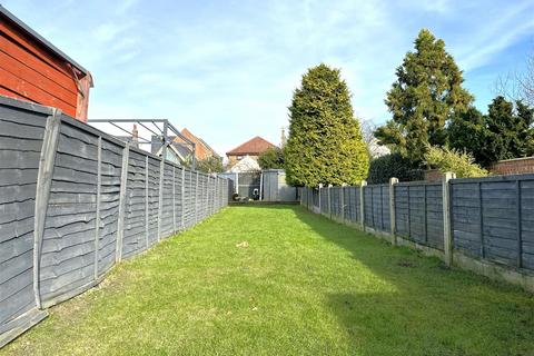 3 bedroom terraced house for sale, London Road, New Balderton, Newark