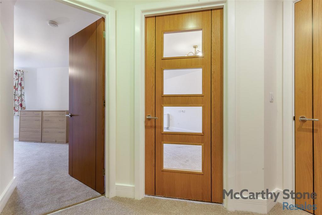 8637548-interior15.jpg