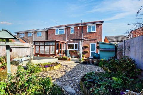 4 bedroom detached house for sale, Fosbrooke Drive, Long Eaton