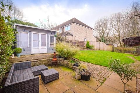 3 bedroom end of terrace house for sale, Waingate Park, Huddersfield HD7