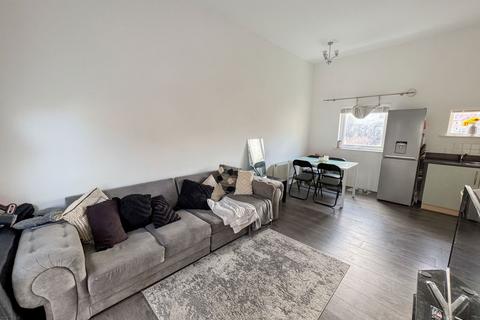 2 bedroom maisonette for sale, Mill Meadow, Bridgend CF33