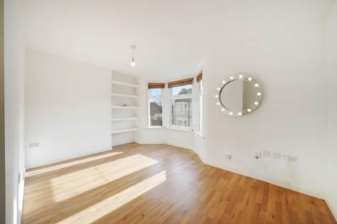 1 bedroom flat for sale, Grosvenor Road, London, E7