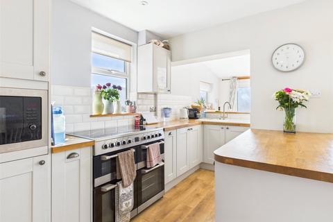 6 Bourne Lane, Brimscombe, Stroud, GL5 2RJ