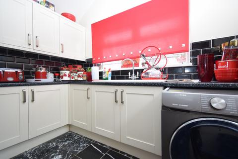 3 bedroom terraced house for sale, Frisby Road, New Humberstone, Leicester, LE5