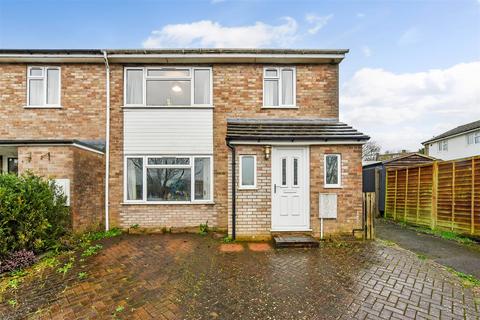 3 bedroom end of terrace house for sale, The Broadway, Whitchurch