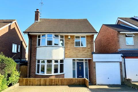 3 bedroom detached house for sale, Cotswold Avenue, Duston, Northampton, NN5 6DP