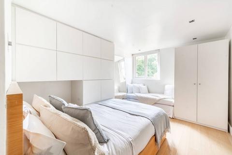 2 bedroom flat to rent, Collingham Gardens, South Kensington, London, SW5