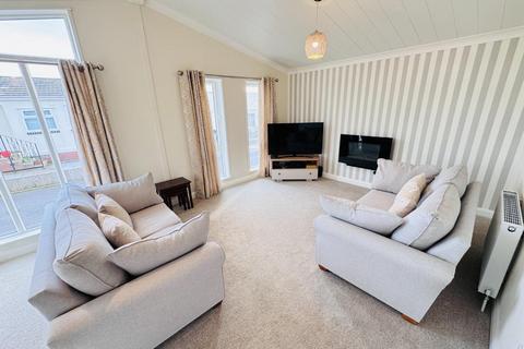 2 bedroom detached bungalow for sale, Sea Breeze Park, Seaton Carew, Hartlepool