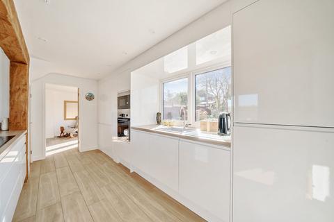 1 Castle Rise, Kings Worthy, Winchester, SO23 7NX