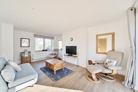 1 Castle Rise, Kings Worthy, Winchester, SO23 7NX