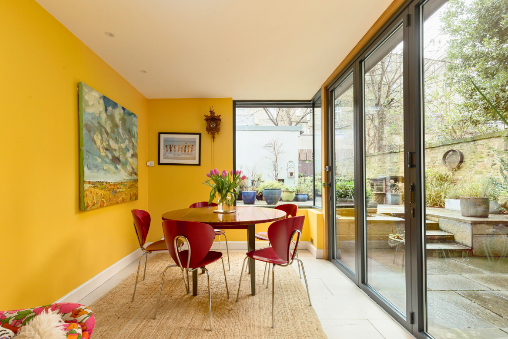 Breakfast Room
