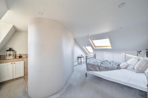 12 Edith Road, London, SW19 8TW