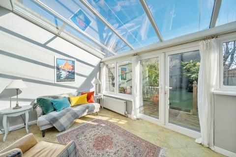 12 Edith Road, London, SW19 8TW