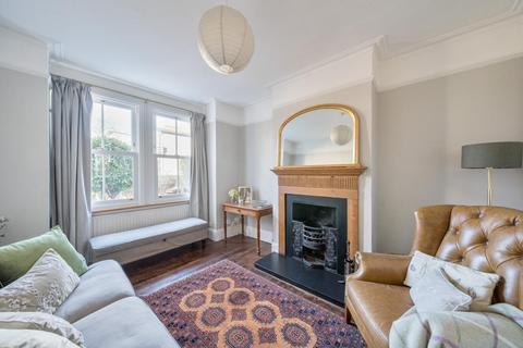 12 Edith Road, London, SW19 8TW