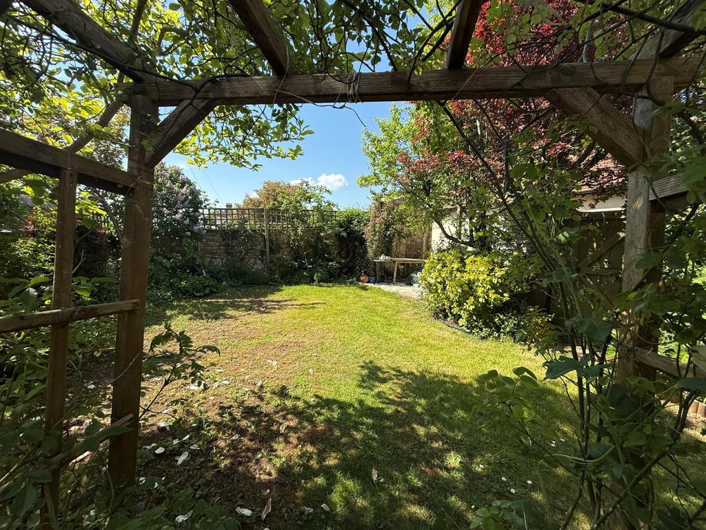 10a west gdn 5