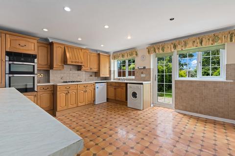 4 bedroom terraced house to rent, Colonels Walk, The Ridgeway, Enfield, Greater London, EN2