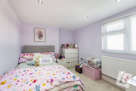 5 bedroom end of terrace house for sale, Mawney Road, Romford, RM7