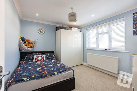 5 bedroom end of terrace house for sale, Mawney Road, Romford, RM7