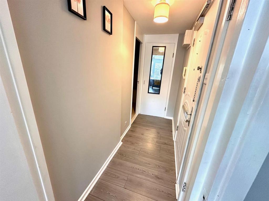 Hallway.jpg