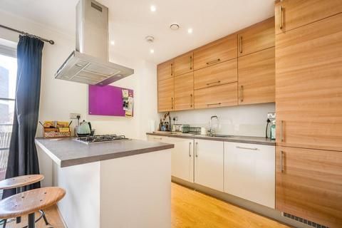 2 bedroom flat to rent, 175 Devons Road, London E3