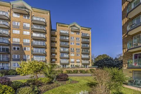 2 bedroom flat for sale, Manor Road, Bournemouth